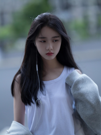 靠比视频网站首页界面